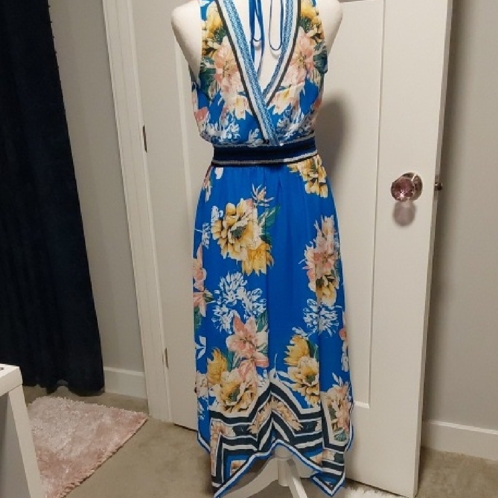 Floral Dress - Picture 6 of 7